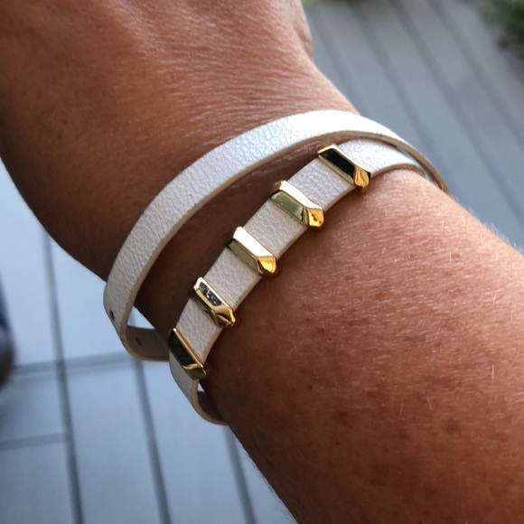 Jewelry - White / gold Leather wrap bracelet
